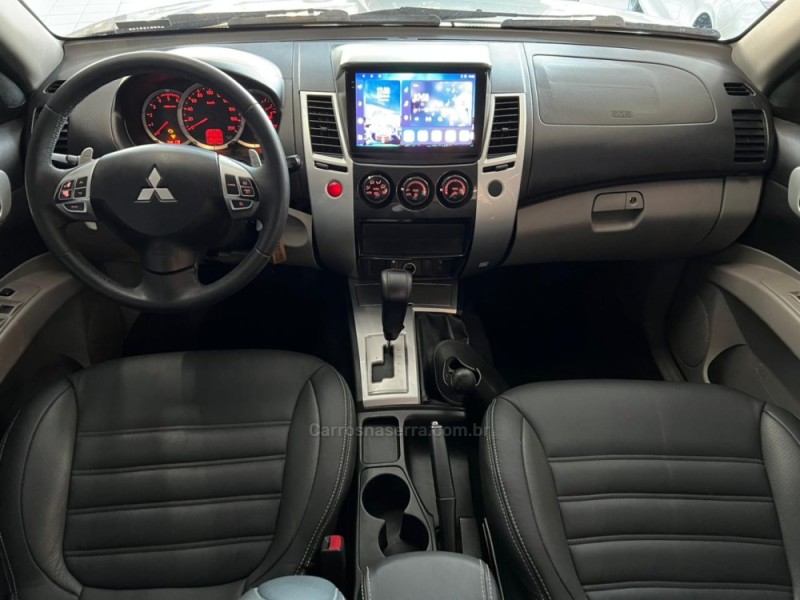 PAJERO DAKAR 3.2 HPE 4X4 7 LUGARES 16V TURBO INTERCOOLER DIESEL 4P AUTOMÁTICO - 2015 - CAXIAS DO SUL