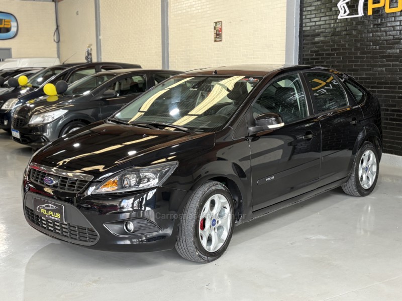 FOCUS 2.0 TITANIUM HATCH 16V FLEX 4P MANUAL - 2013 - CAXIAS DO SUL
