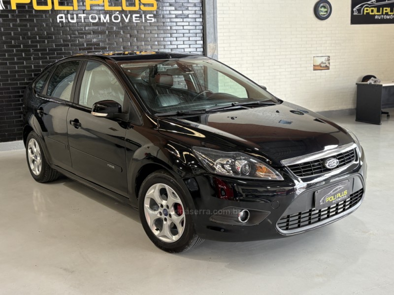 FOCUS 2.0 TITANIUM HATCH 16V FLEX 4P MANUAL - 2013 - CAXIAS DO SUL