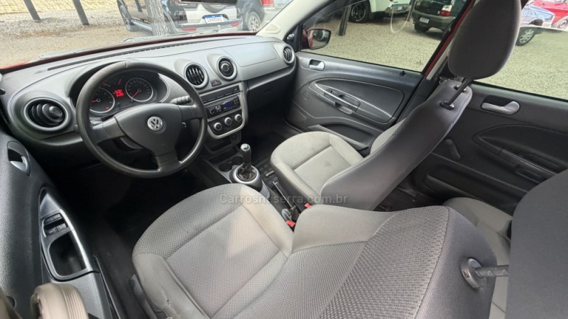 VOYAGE 1.0 MI TRENDLINE 8V FLEX 4P MANUAL - 2012 - VILA FLORES