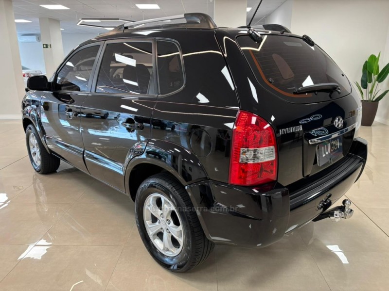 TUCSON 2.0 MPFI GLS 16V 143CV 2WD FLEX 4P AUTOMÁTICO - 2014 - CARLOS BARBOSA