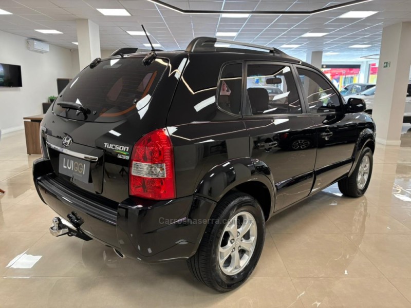 TUCSON 2.0 MPFI GLS 16V 143CV 2WD FLEX 4P AUTOMÁTICO - 2014 - CARLOS BARBOSA