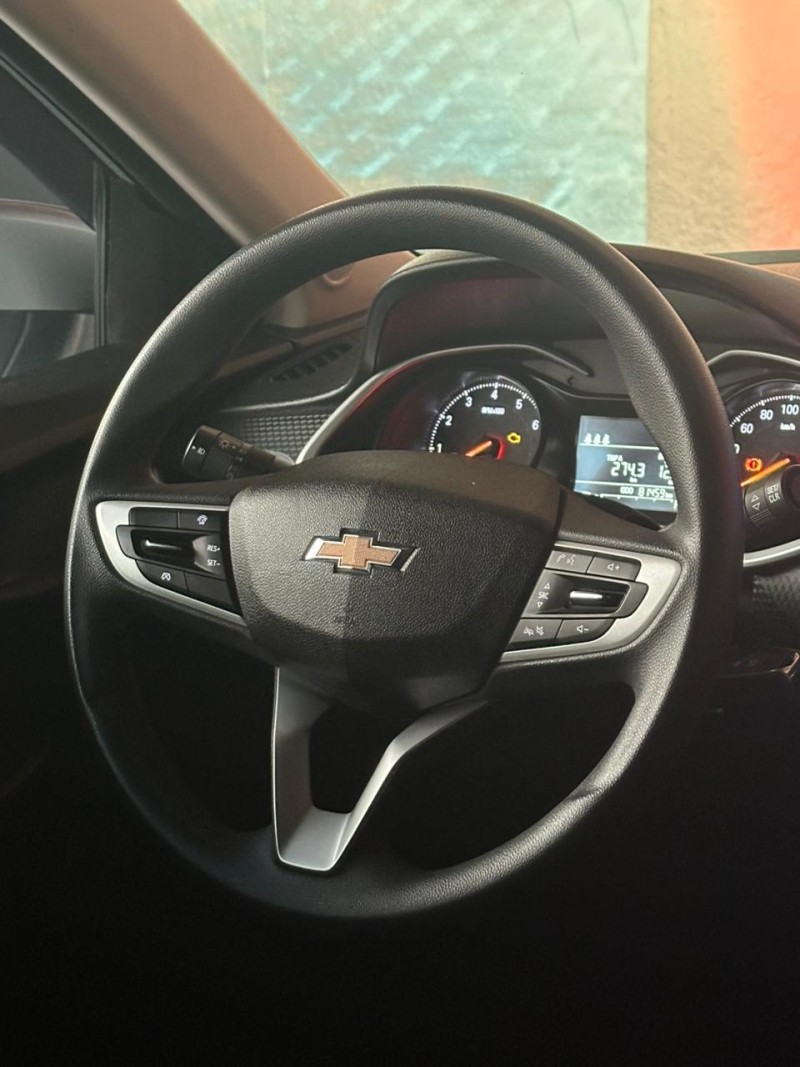 ONIX 1.0 LT PLUS 8V FLEX 4P MANUAL - 2023 - SãO LEOPOLDO