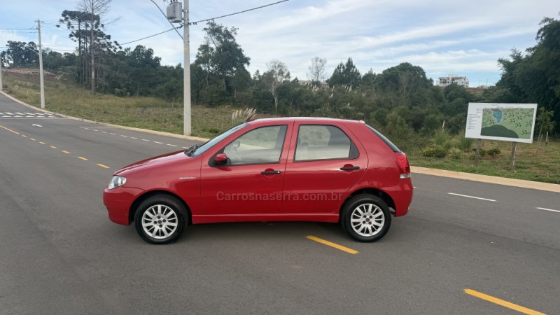 PALIO 1.0 MPI FIRE CELEBRATION 8V FLEX 4P MANUAL - 2010 - VILA FLORES