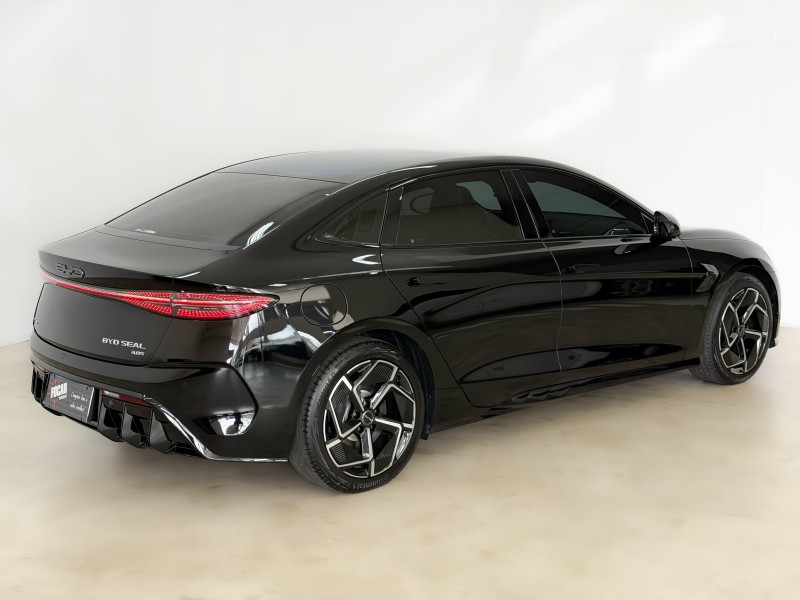 SEAL AWD ELÉTRICO 4P AUTOMÁTICO - 2024 - CAXIAS DO SUL