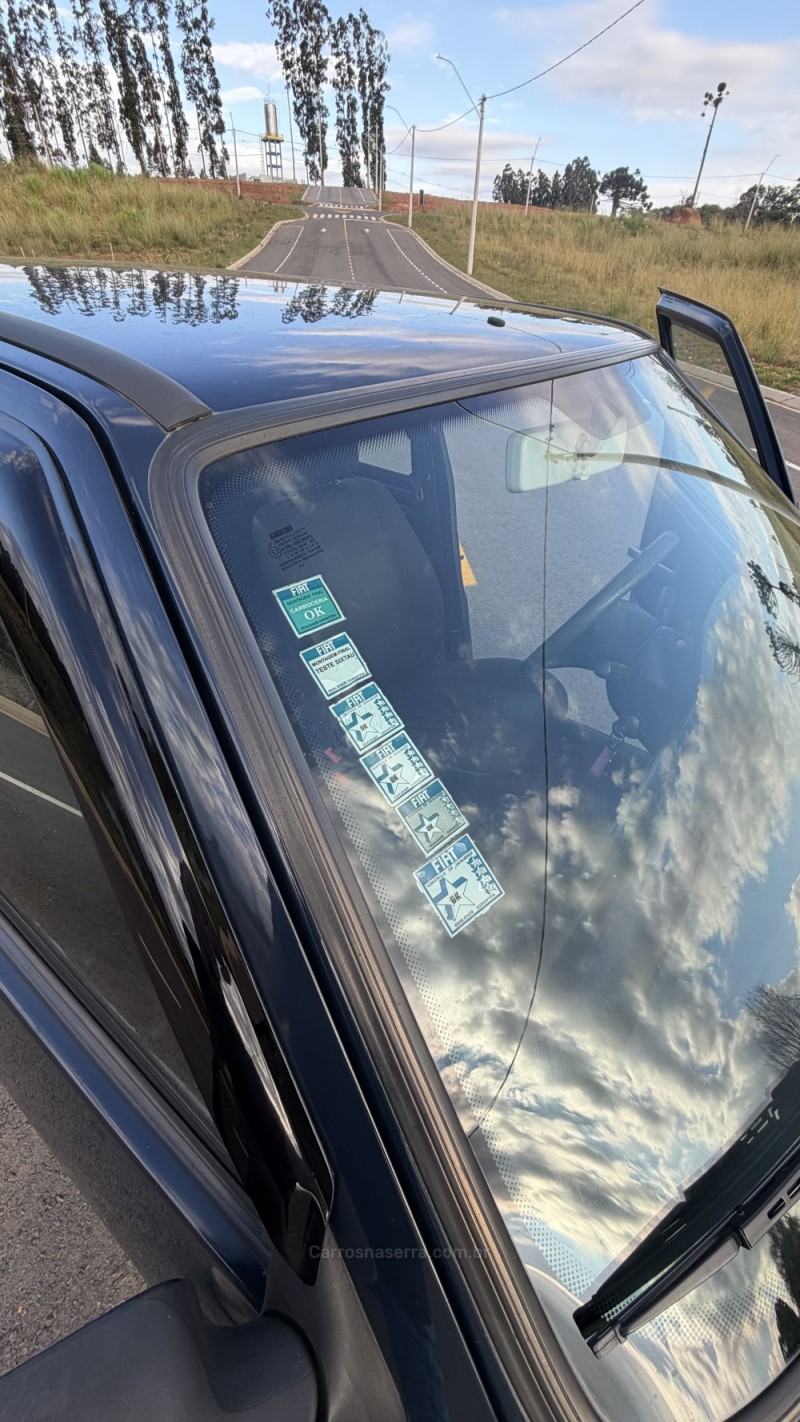 UNO 1.0 MPI MILLE FIRE ECONOMY 8V FLEX 4P MANUAL - 2011 - VILA FLORES