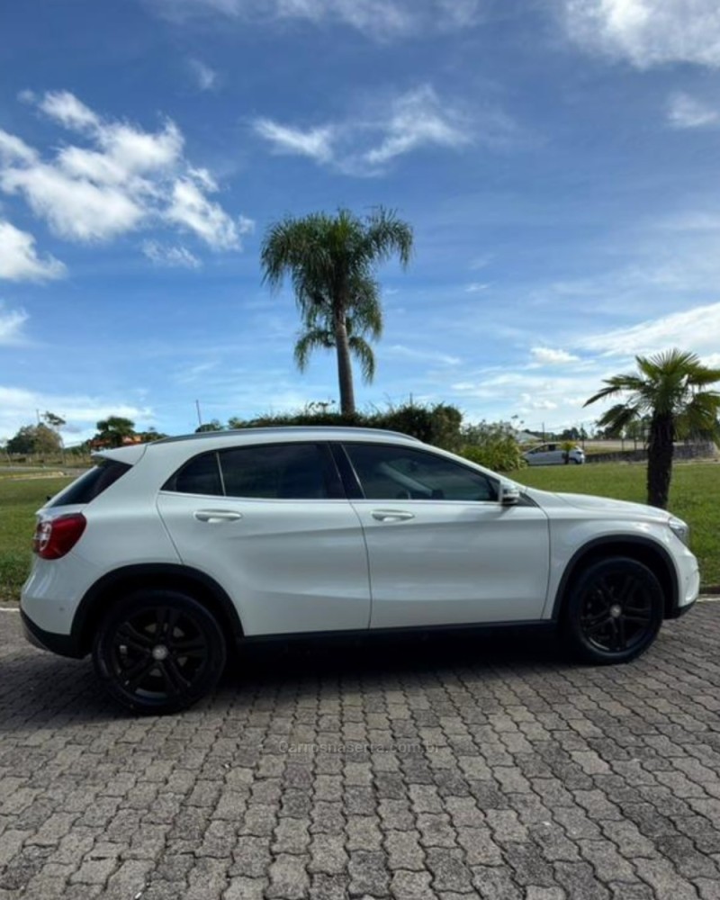 GLA 200 1.6 CGI ADVANCE 16V TURBO FLEX 4P AUTOMÁTICO - 2017 - CAXIAS DO SUL