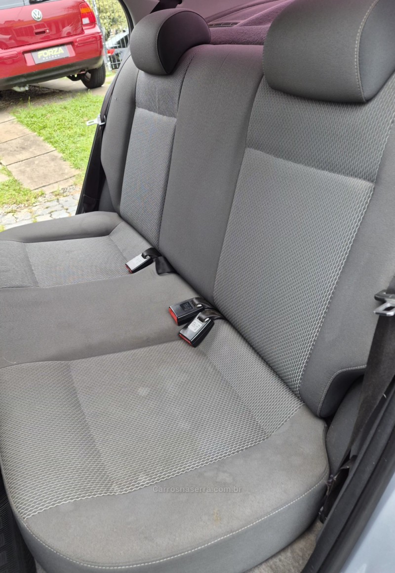 VOYAGE 1.6 MI COMFORTLINE 8V FLEX 4P MANUAL - 2013 - CAXIAS DO SUL