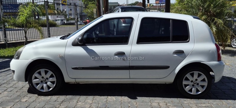 CLIO 1.0 CAMPUS 16V FLEX 4P MANUAL - 2011 - CAXIAS DO SUL
