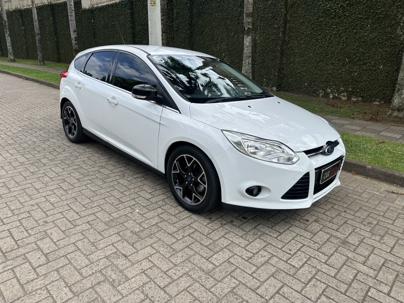 FOCUS 2.0 TITANIUM 16V FLEX 4P AUTOMÁTICO - 2015 - CAXIAS DO SUL