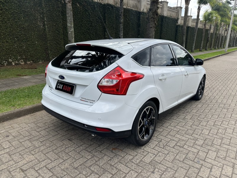 FOCUS 2.0 TITANIUM 16V FLEX 4P AUTOMÁTICO - 2015 - CAXIAS DO SUL