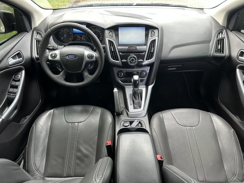 FOCUS 2.0 TITANIUM 16V FLEX 4P AUTOMÁTICO - 2015 - CAXIAS DO SUL