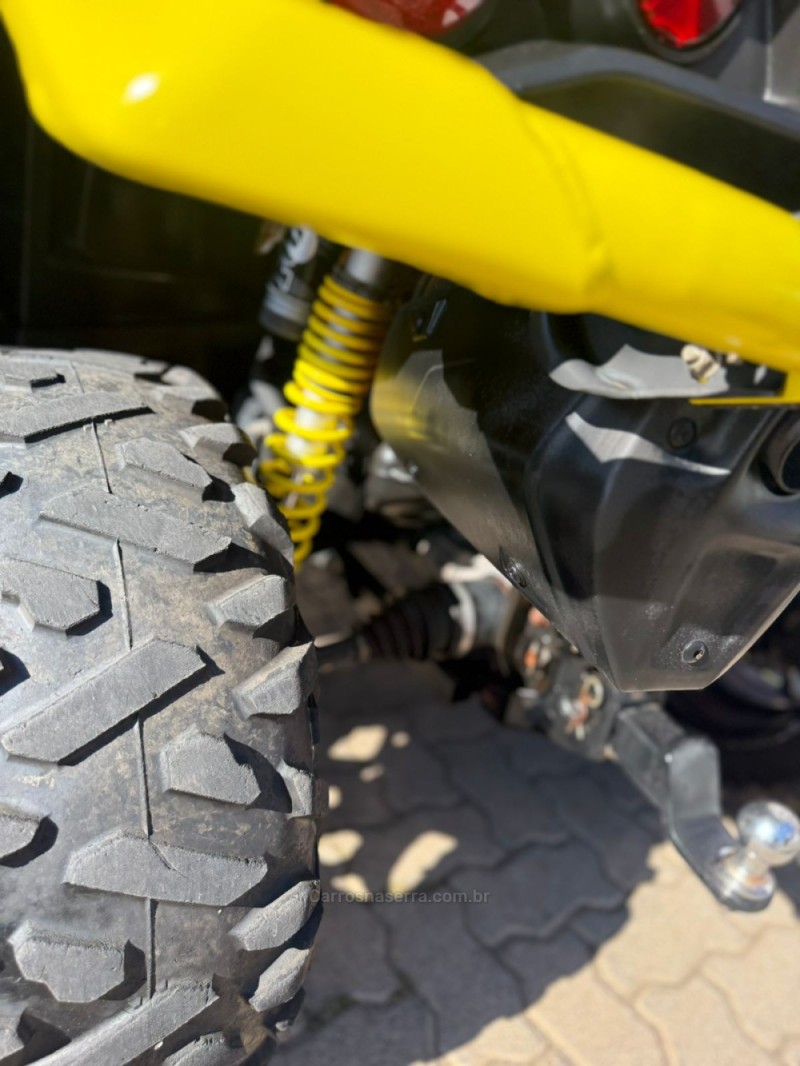 OUTLANDER  - 2019 - BROCHIER