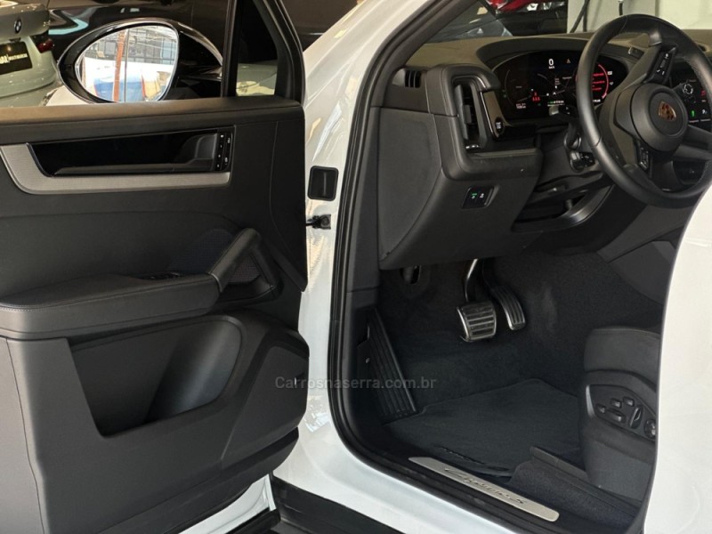 CAYENNE 3.0 S V6 HÍBRIDO 4P TIPTRONIC - 2024 - NOVO HAMBURGO