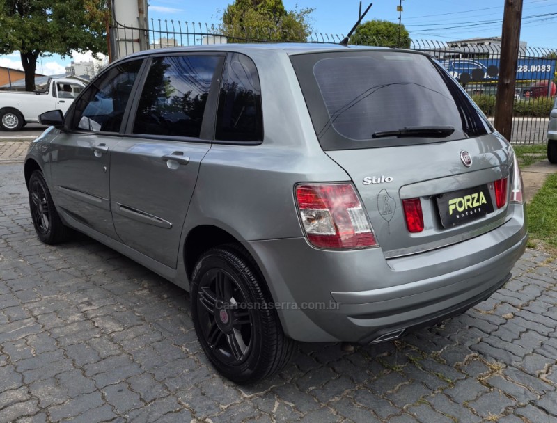 STILO 1.8 MPI 8V FLEX 4P AUTOMATIZADO - 2010 - CAXIAS DO SUL