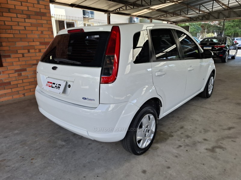 FIESTA 1.0 ROCAM SE 8V FLEX 4P MANUAL - 2014 - GARIBALDI