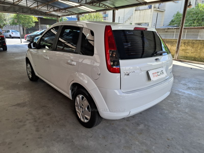 FIESTA 1.0 ROCAM SE 8V FLEX 4P MANUAL - 2014 - GARIBALDI