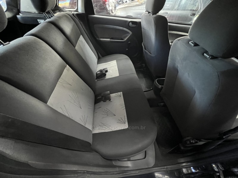 FIESTA 1.0 MPI TRAIL HATCH 8V FLEX 4P MANUAL - 2010 - CAXIAS DO SUL