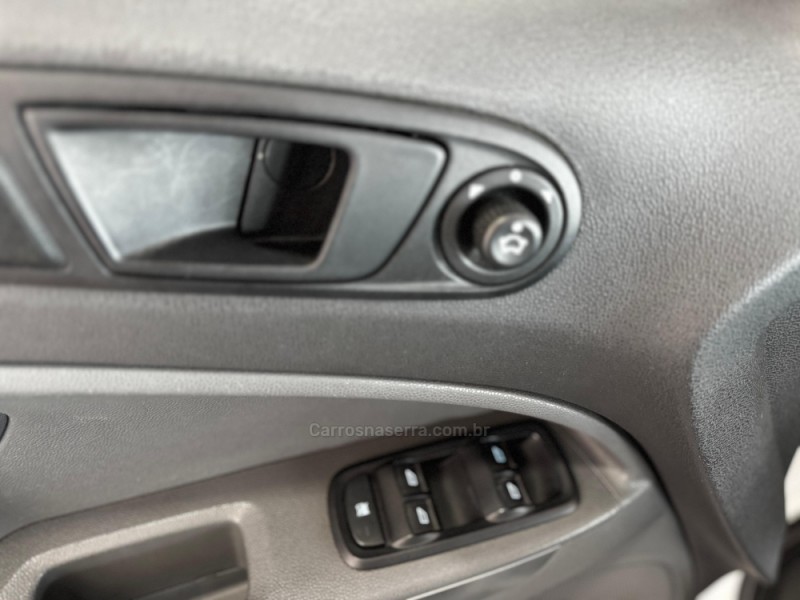 ECOSPORT 1.6 SE 16V FLEX 4P MANUAL - 2015 - CAXIAS DO SUL