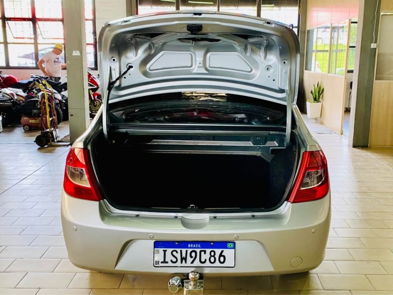 SYMBOL 1.6 EXPRESSION 16V FLEX 4P MANUAL - 2012 - CAXIAS DO SUL