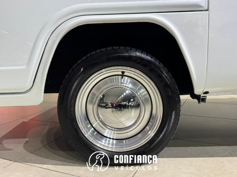 KOMBI 1.6 MI STD LOTAÇÃO 8V GASOLINA 3P MANUAL - 1997 - BENTO GONçALVES