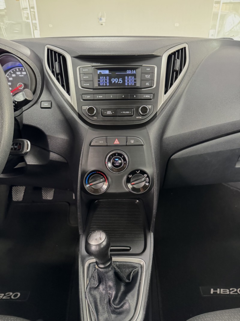 HB20 1.0 COMFORT PLUS 12V FLEX 4P MANUAL - 2019 - VILA FLORES