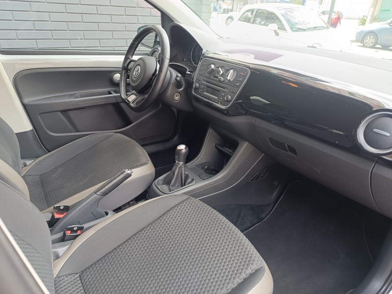 UP 1.0 TSI CROSS 12V FLEX 4P MANUAL - 2017 - FLORES DA CUNHA