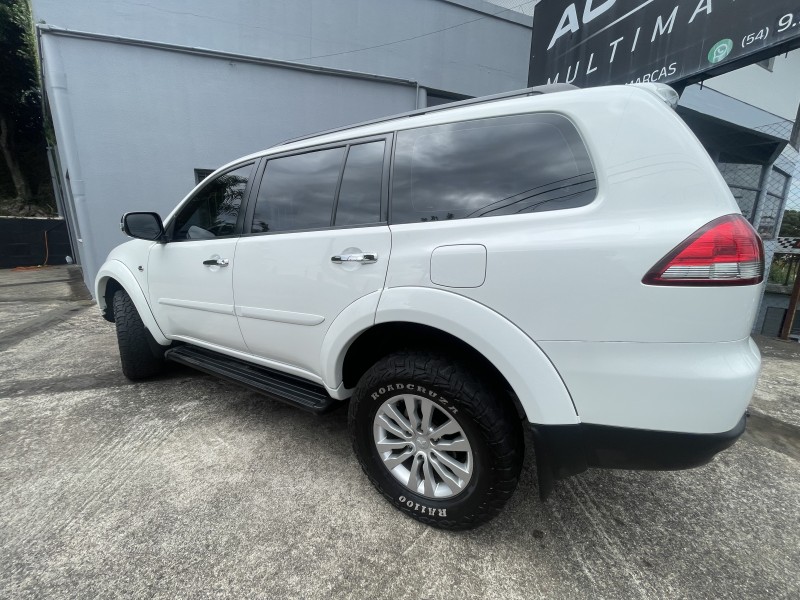 PAJERO DAKAR 3.2 HPE 4X4 7 LUGARES 16V TURBO INTERCOOLER DIESEL 4P AUTOMÁTICO - 2016 - CAXIAS DO SUL