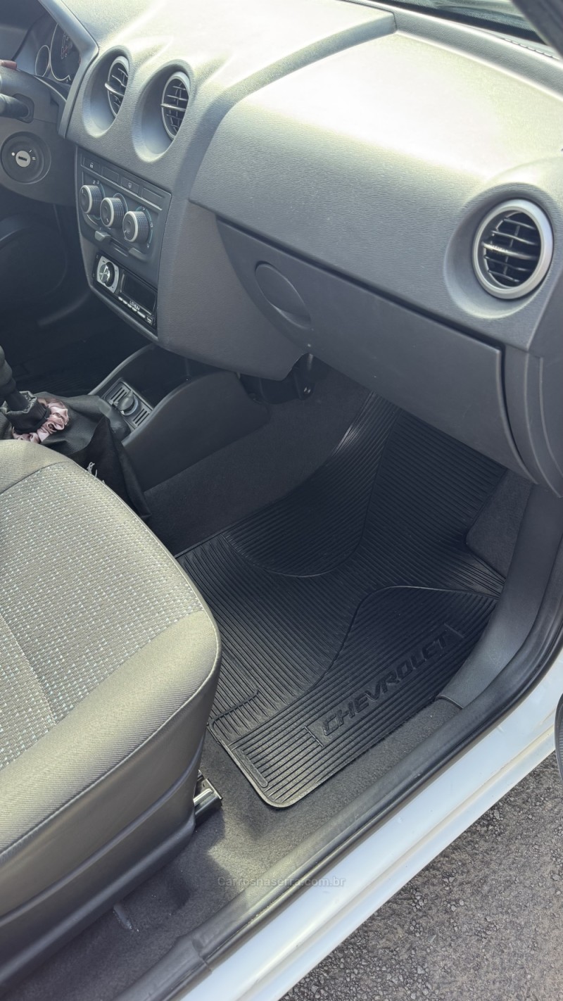 CELTA 1.0 VHCE LT 8V FLEX 4P MANUAL - 2013 - FARROUPILHA