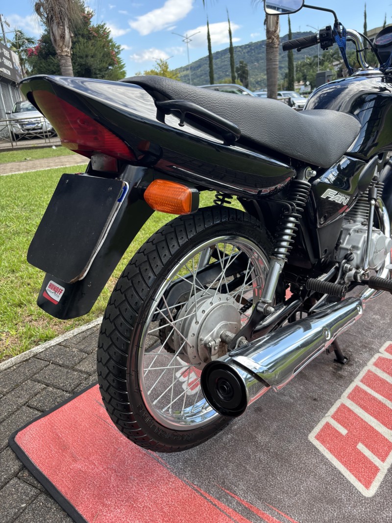 CG 125 FAN - 2006 - FELIZ