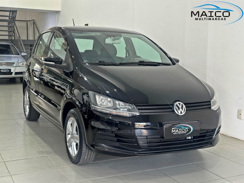 FOX 1.0 MI TRENDLINE 8V FLEX 4P MANUAL - 2015 - NOVO HAMBURGO