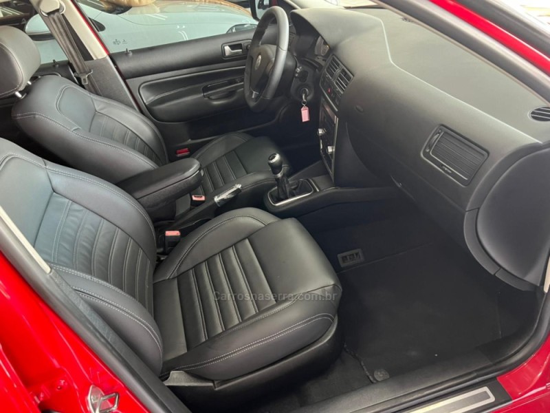 GOLF 1.6 MI SPORTLINE LIMITED EDITION 8V FLEX 4P MANUAL - 2013 - CAXIAS DO SUL