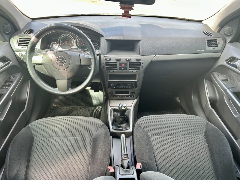 VECTRA 2.0 MPFI GT HATCH 8V FLEX 4P MANUAL - 2008 - SãO SEBASTIãO DO CAí