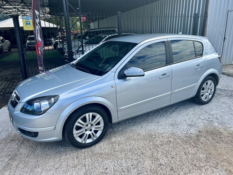 VECTRA 2.0 MPFI GT HATCH 8V FLEX 4P MANUAL - 2008 - SãO SEBASTIãO DO CAí