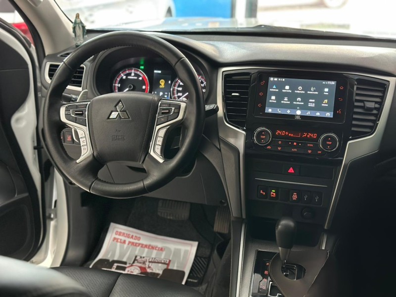 L200 TRITON 2.4 HPE-S SPORT 4X4 CD 16V DIESEL 4P AUTOMÁTICO - 2025 - CAXIAS DO SUL