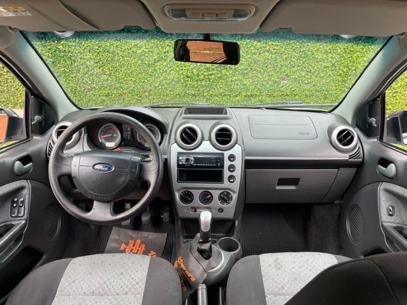 FIESTA 1.6 SE HATCH 16V FLEX 4P MANUAL - 2014 - FARROUPILHA