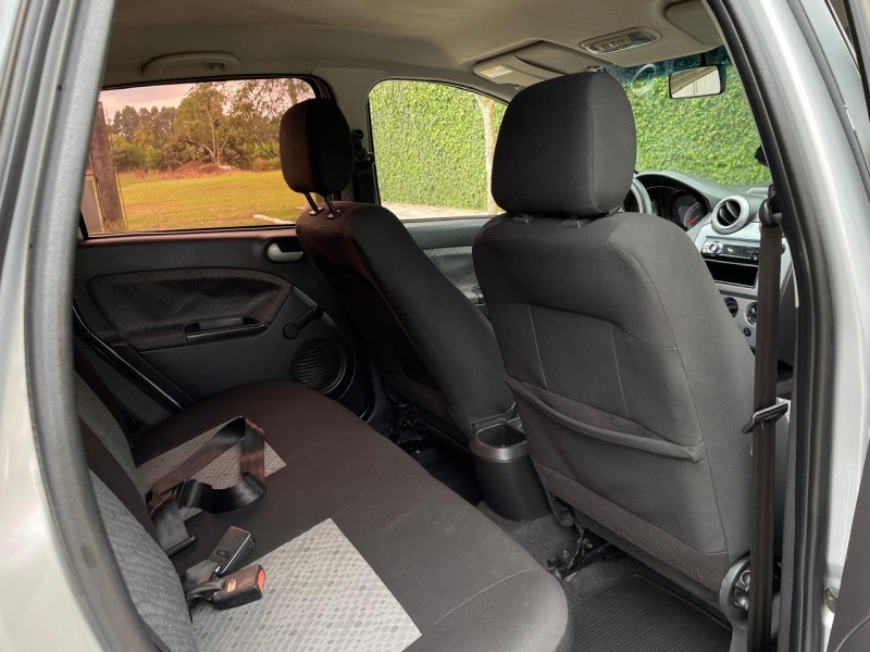 FIESTA 1.6 SE HATCH 16V FLEX 4P MANUAL - 2014 - FARROUPILHA