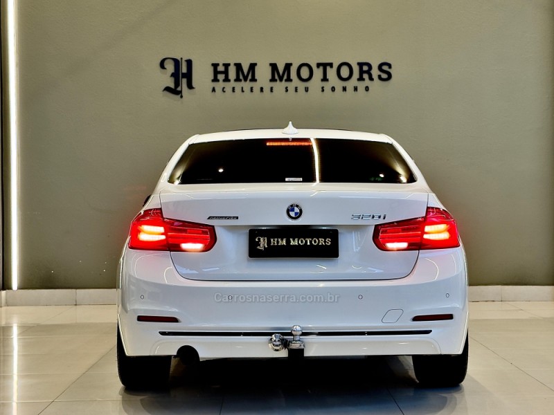 320I 2.0 SPORT 16V TURBO GASOLINA 4P AUTOMÁTICO - 2017 - CAXIAS DO SUL