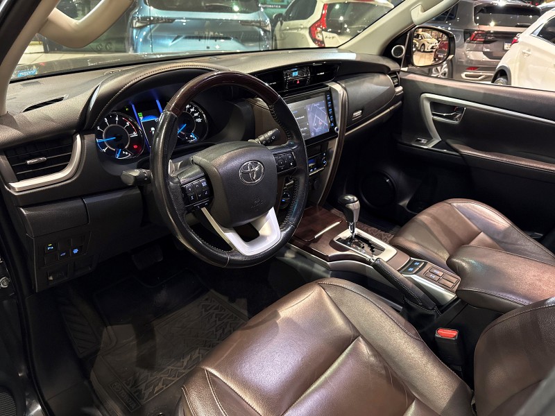 HILUX SW4 2.8 SRX 4X4 16V TURBO INTERCOOLER DIESEL 4P AUTOMÁTICO - 2020 - FARROUPILHA