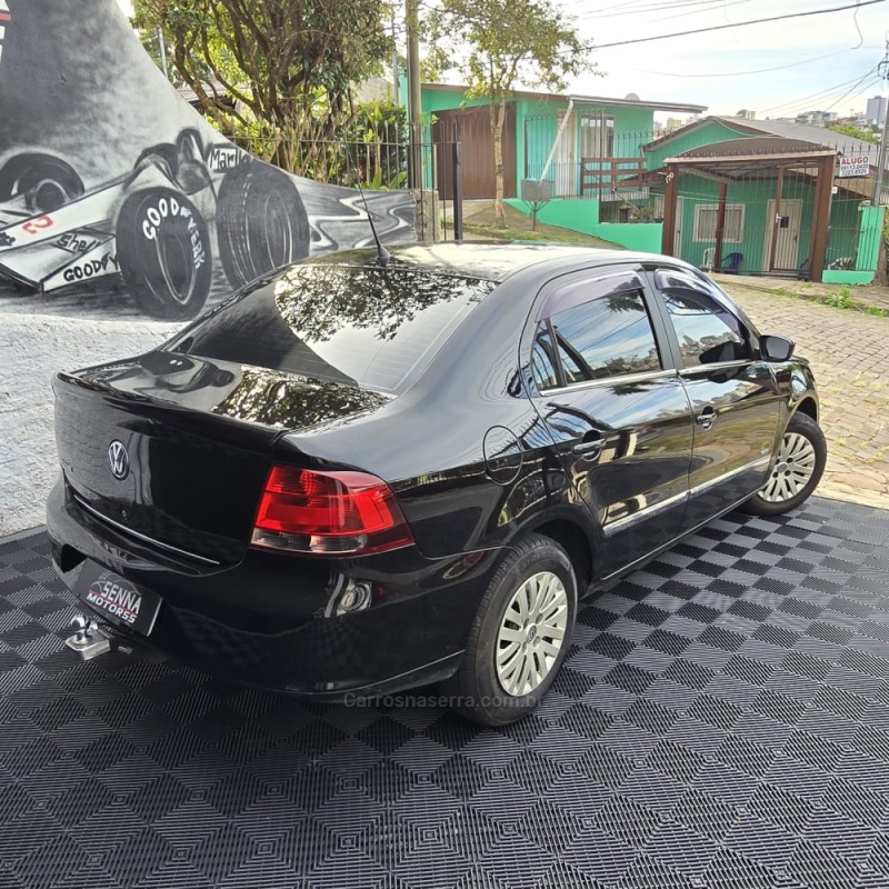 VOYAGE 1.0 MI TRENDLINE 8V FLEX 4P MANUAL - 2011 - CAXIAS DO SUL