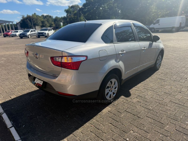 GRAND SIENA 1.0 ATTRACTIVE 8V FLEX 4P MANUAL - 2018 - BROCHIER