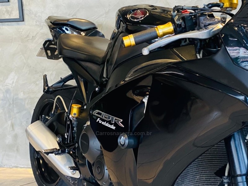 CBR 1000RR FIREBLADE - 2009 - CAXIAS DO SUL