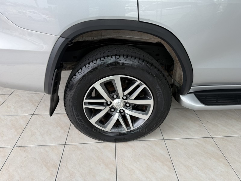 HILUX SW4 2.8 SRX 4X4 7 LUGARES 16V TURBO INTERCOOLER DIESEL 4P AUTOMÁTICO - 2016 - BENTO GONçALVES