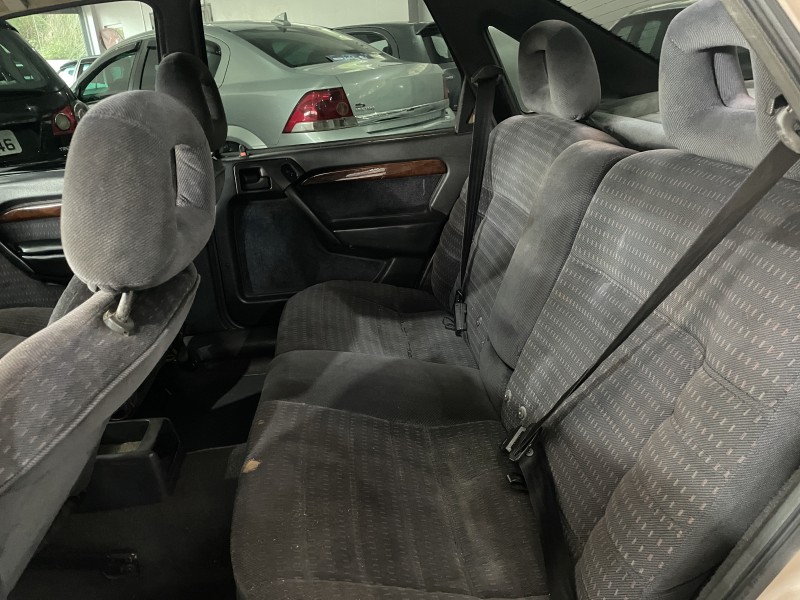 VECTRA 2.0 MPFI GLS 8V GASOLINA 4P MANUAL - 1996 - CAXIAS DO SUL