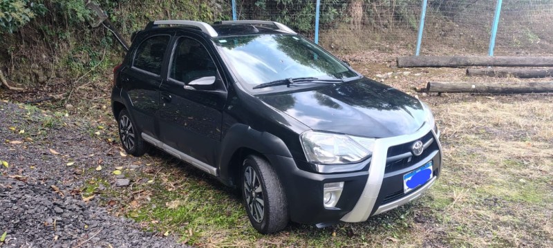 etios cross 1.5 16v flex 4p manual 2015 caxias do sul