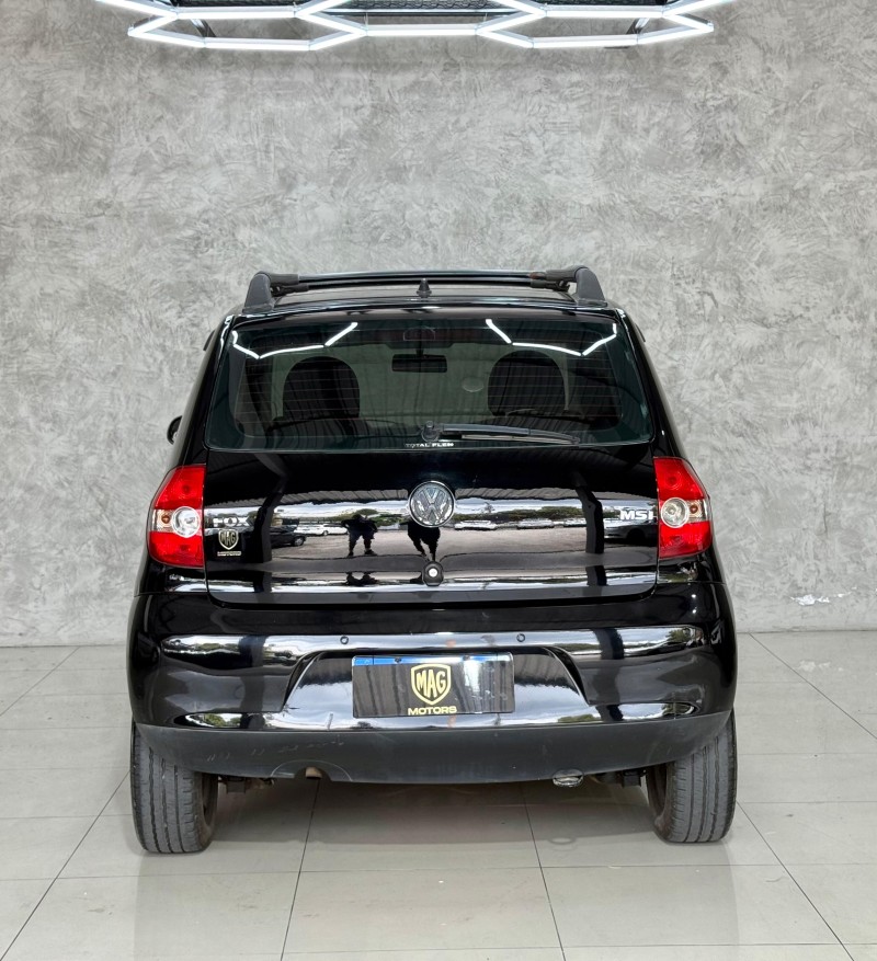 FOX 1.0 MI 8V FLEX 4P MANUAL - 2009 - CAXIAS DO SUL