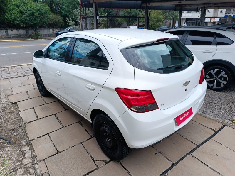 ONIX 1.4 MPFI LT 8V FLEX 4P MANUAL - 2014 - BENTO GONçALVES