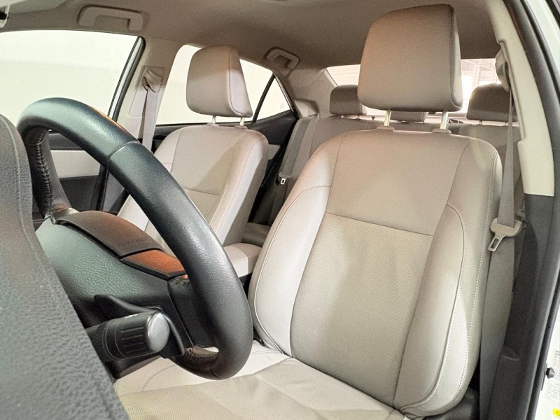 COROLLA 2.0 XEI 16V FLEX 4P AUTOMÁTICO - 2018 - FARROUPILHA