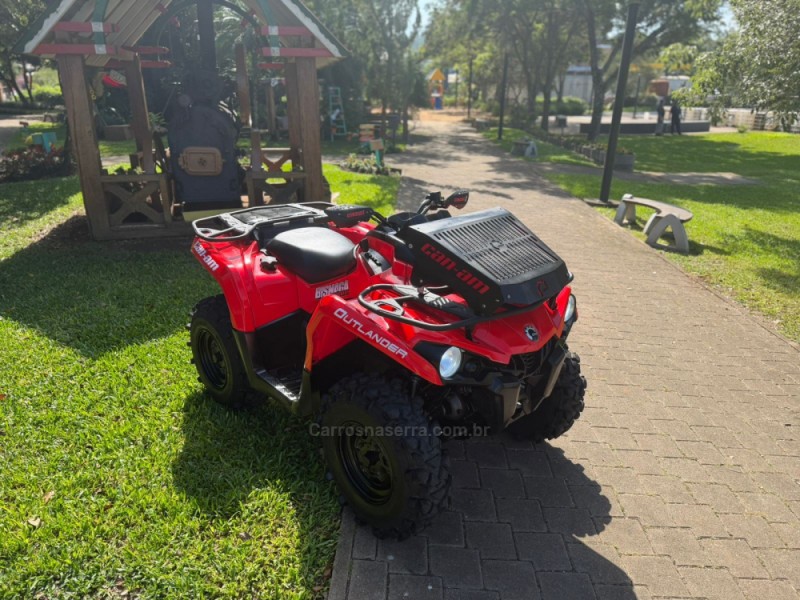 OUTLANDER 570 - 2017 - BROCHIER