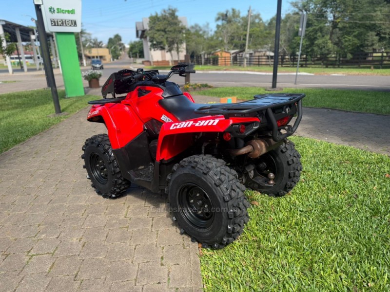 OUTLANDER 570 - 2017 - BROCHIER